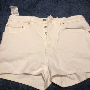 Levi White Denim Shorts 501